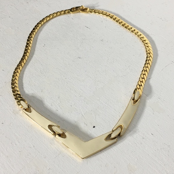 Vintage Monet Gold Tone Enamel Choker Necklace - Picture 2 of 7